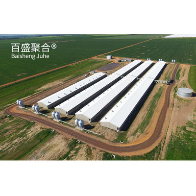 Pintu geser dan panel sandwich atap pilihan yang ideal untuk 1000 Sows Pig Farm House