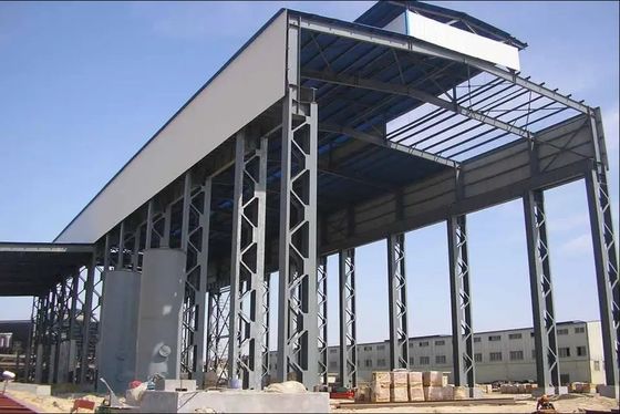 Atap baja bergelombang gudang panel sandwich prefabrikasi untuk kelas Q235B Q355B