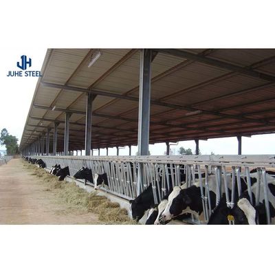 Roller Door Prefabricated Steel Structure Rumah sapi untuk kandang unggas