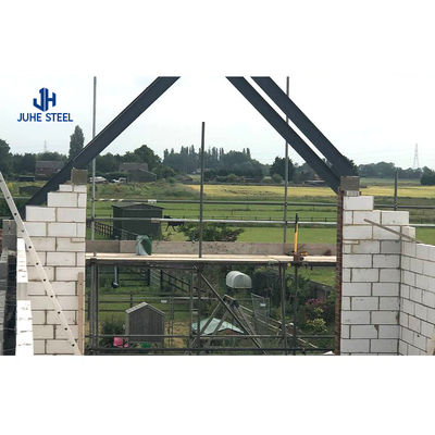 Stadion Prefabrikasi Sepak Bola Shed Komersial Pre Engineering Yang Terbuat Dari Baja Karbon Rendah