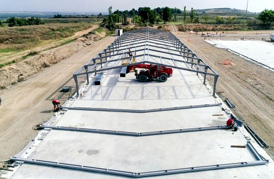 Custom Colors Steel Structures for Horse Stall Barn Plans at Prefab Poultry Farm (Bentuk Struktur Baja untuk Gudang Kuda)