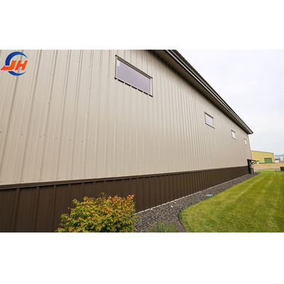 Low Carbon Steel Prefabricated Commercial Building Warehouse dengan Desain Nyaman