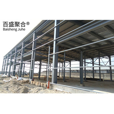 Bangunan Gudang Prefabrikasi Arch Steel Space Frame Dengan Aluminium Alloy Window